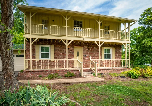 Photo 3 of Sale Pending at 1319 Highcrest Dr, Hixson, TN 37343 | MLS# 1534485 | Listing updated on 2026-09-05