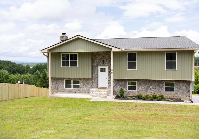 image of 6909 Sandy Cove Dr, Harrison, TN 37341 | MLS# 1534414