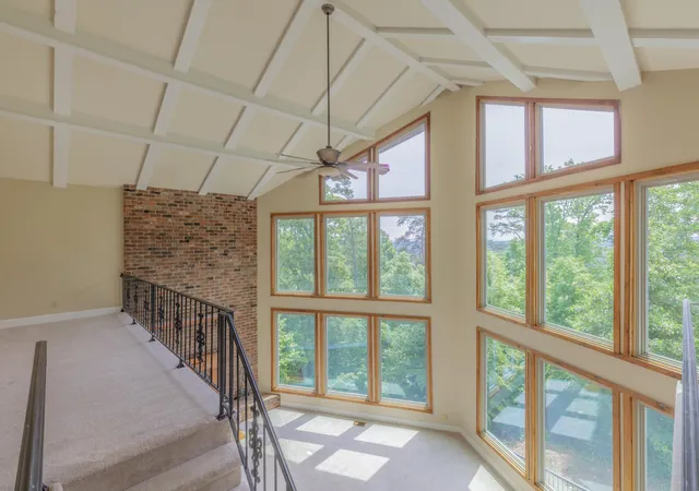 2nd image of 826 Clearview Dr, Ringgold, GA 30736 | MLS# 1534389
