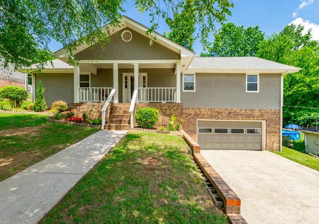 Photo 1 of Sale Pending at 9111 Hundley Rd, Chattanooga, TN 37416 | MLS# 1536690 | Listing updated on 2026-08-28