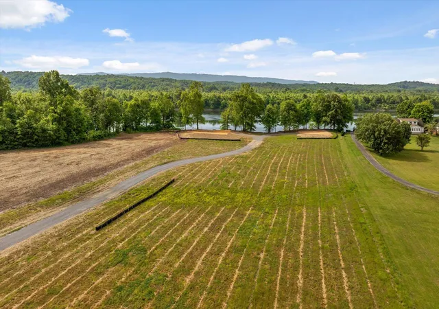 Homes for sale in Kimball, TN | 1032 Water Front Pl, Kimball, TN 37347 | MLS# 1534409