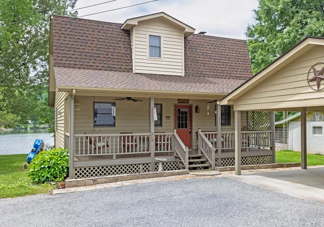 Homes for sale in Spring City, TN | 246 Howell Dr, Spring City, TN 37381 | MLS# 1536291