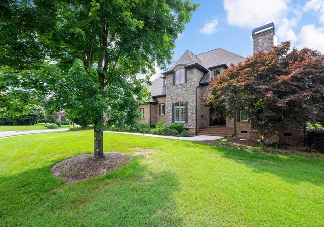 Homes for sale in Chattanooga, TN | 1299 Quiet Pond Dr, Chattanooga, TN 37415 | MLS# 1536673