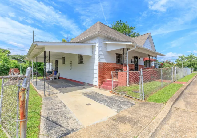 Homes for sale in Chattanooga, TN | 1906 Raulston St, Chattanooga, TN 37404 | MLS# 1534864
