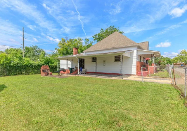 Homes for sale in Chattanooga, TN | 1906 Raulston St, Chattanooga, TN 37404 | MLS# 1534864
