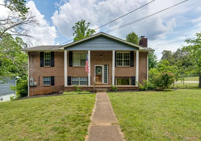 2nd image of 5900 Tyner Ln, Harrison, TN 37341 | MLS# 1535565
