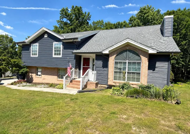 Homes for sale in Ringgold, GA | 533 Middle View Dr, Ringgold, GA 30736 | MLS# 1534657