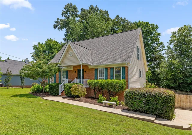 Homes for sale in Soddy Daisy, TN | 1140 Woodsage Dr, Soddy Daisy, TN 37379 | MLS# 1538398