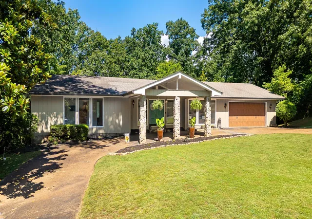2nd image of 5311 Fairview Rd, Hixson, TN 37343 | MLS# 1537030