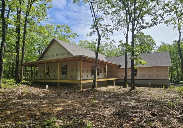 Homes for sale in Altamont, TN | 488 Hunters Trail Wy #102, Altamont, TN 37301 | MLS# 1534676