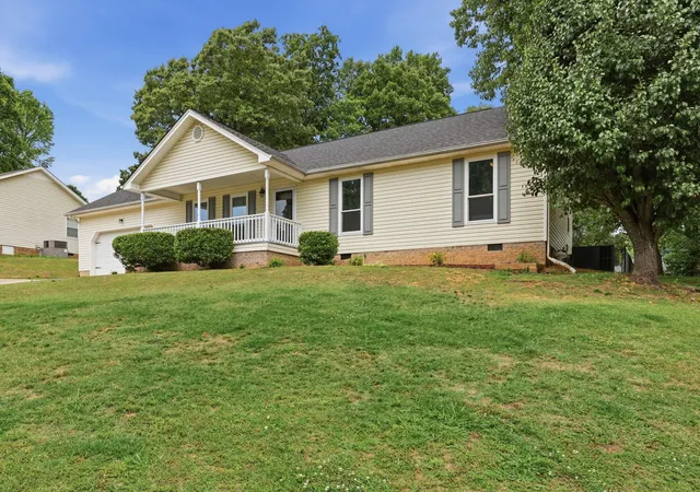 Homes for sale in Soddy Daisy, TN | 10123 Bear Trail Dr, Soddy Daisy, TN 37379 | MLS# 1535281