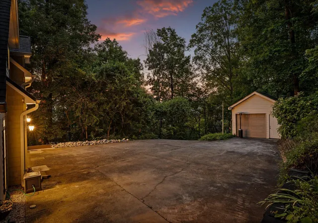 Photo 3 of Single family home for sale at 2399 Red Tail Ln, Chattanooga, TN 37421 | MLS# 1534995 | Listing updated on 2026-06-18