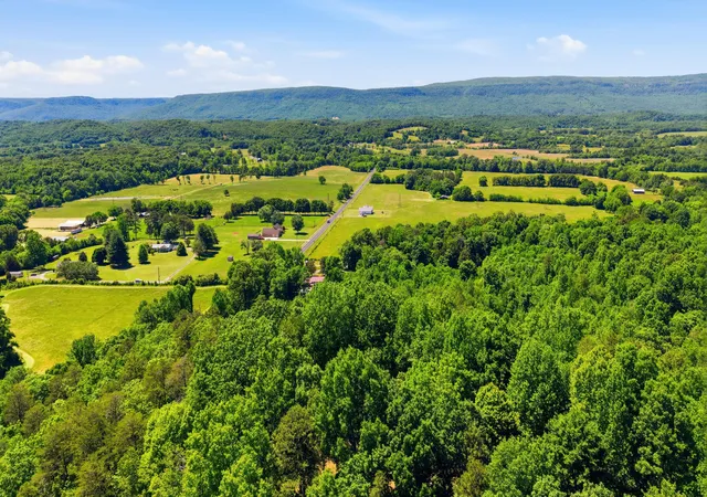 Homes for sale in Whitwell, TN | 400 Ditch Gap Rd, Whitwell, TN 37397 | MLS# 1535101