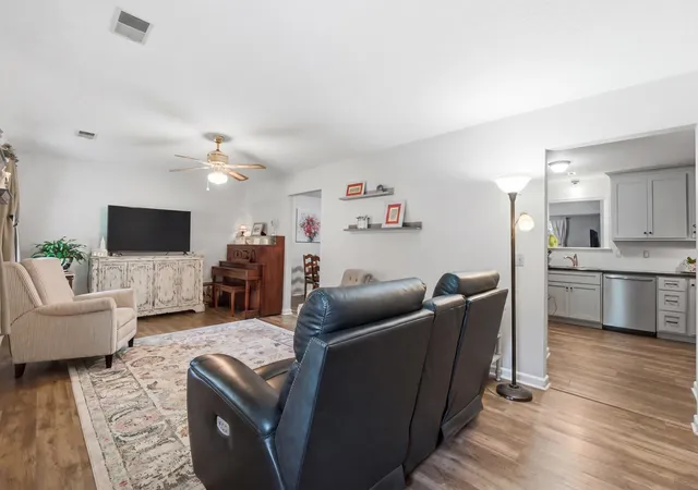 Photo 3 of Single family home for sale at 1210 Lovelady Lewis Rd, Soddy Daisy, TN 37379 | MLS# 1535164 | Listing updated on 2026-09-21