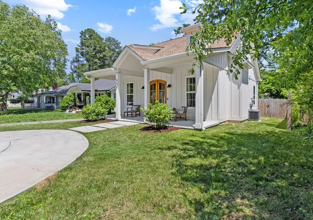 Photo 2 of Single family home for sale at 114 S St Marks Ave, Chattanooga, TN 37411 | MLS# 1536075 | Listing updated on 2026-08-17