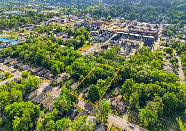 Homes for sale in Chattanooga, TN | 1810 S Kelley St, Chattanooga, TN 37404 | MLS# 1535099