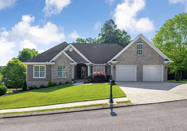 Photo 3 of Sale Pending at 1066 Cody Ln, Soddy Daisy, TN 37379 | MLS# 1535115 | Listing updated on 2026-07-14
