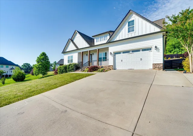 Homes for sale in Rocky Face, GA | 315 Windy Hill Dr, Rocky Face, GA 30740 | MLS# 1535106
