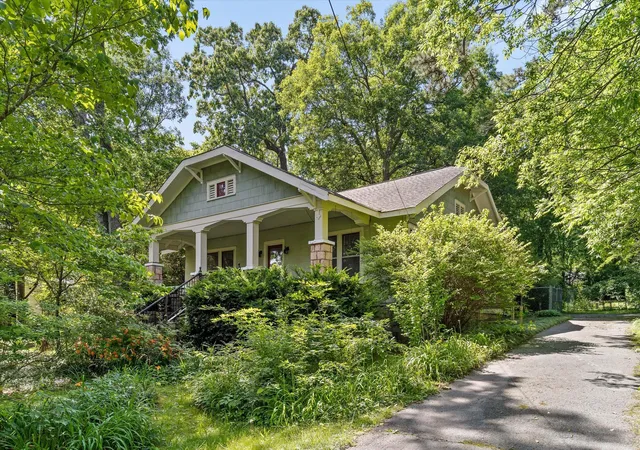 Homes for sale in Signal Mountain, TN | 813 Fairmount Ave, Signal Mountain, TN 37377 | MLS# 1536975