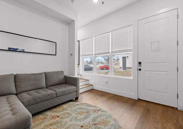 Photo 3 of Townhouse for sale at 971 Montague Pl, Chattanooga, TN 37408 | MLS# 1535330 | Listing updated on 2026-06-05