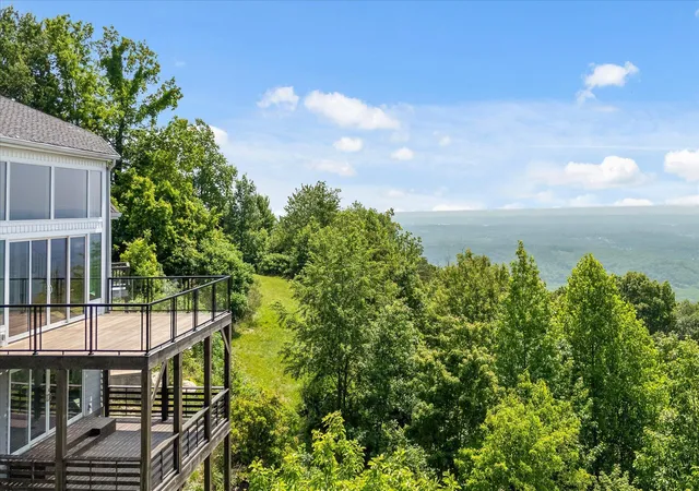 Photo 3 of Single family home for sale at 921 Rose Marie Ct, Soddy Daisy, TN 37379 | MLS# 1536023 | Listing updated on 2026-07-20