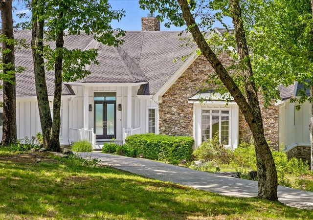 Photo 2 of Single family home for sale at 921 Rose Marie Ct, Soddy Daisy, TN 37379 | MLS# 1536023 | Listing updated on 2026-07-20