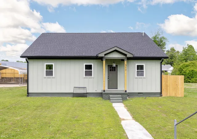 Homes for sale in Chattanooga, TN | 317 S Howell Ave, Chattanooga, TN 37411 | MLS# 1535191