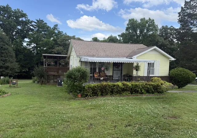 Photo 2 of Sale Pending at 8 Elizabeth St, Rossville, GA 30741 | MLS# 1535467 | Listing updated on 2026-06-13