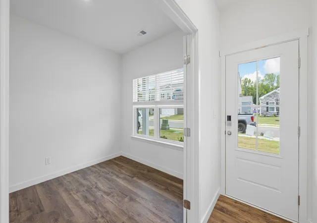 Photo 3 of Single family home for sale at 3421 Hopkins Dr, Chattanooga, TN 37419 | MLS# 1535272 | Listing updated on 2026-09-24