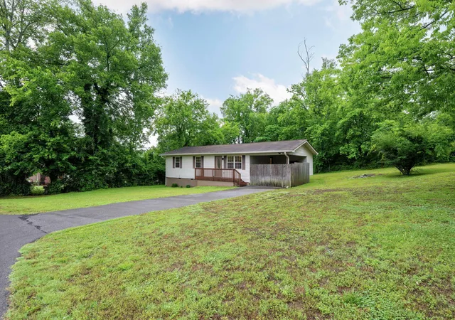 Homes for sale in Chattanooga, TN | 3302 Lee Ave, Chattanooga, TN 37419 | MLS# 1535349