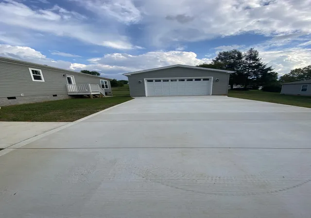 3rd image of 173 Dode St, Sweetwater, TN 37874 | MLS# 1535406