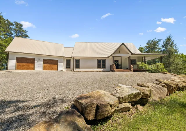 Photo 4 of Single family home for sale at 109 Windridge Ln S, Dunlap, TN 37327 | MLS# 1535477 | Listing updated on 2026-10-05