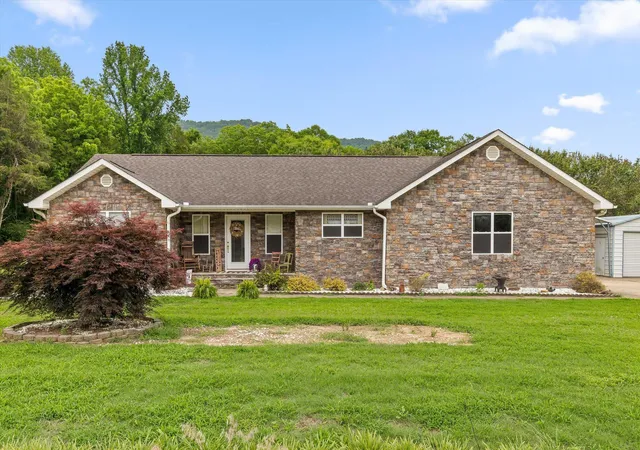Homes for sale in South Pittsburg, TN | 170 Misty Meadow Dr, South Pittsburg, TN 37380 | MLS# 1536069