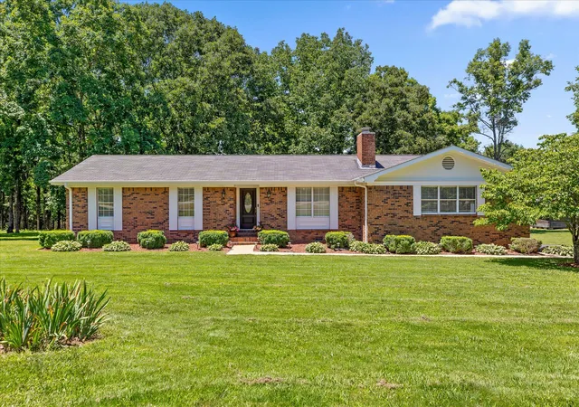 Homes for sale in Trenton, GA | 445 Brow Rd, Trenton, GA 30752 | MLS# 1535586