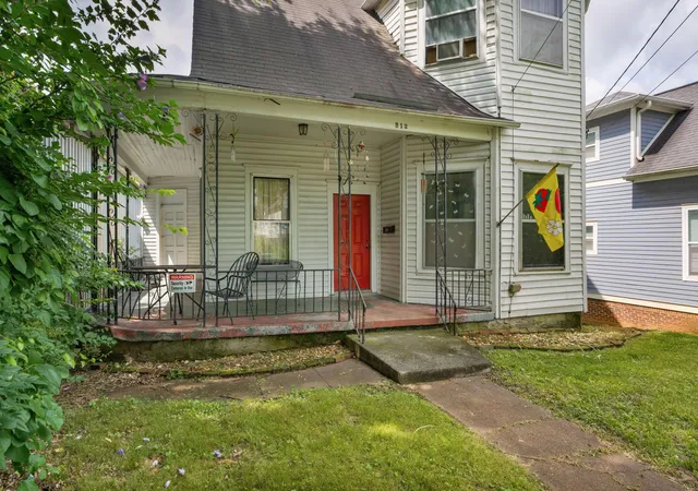 Homes for sale in Chattanooga, TN | 812 E 10Th St, Chattanooga, TN 37403 | MLS# 1535738