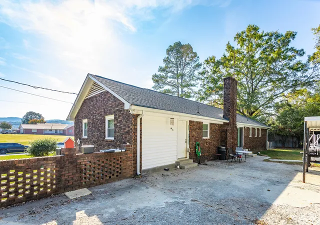 Homes for sale in Summerville, GA | 34 N Lewis St, Summerville, GA 30747 | MLS# 1535741