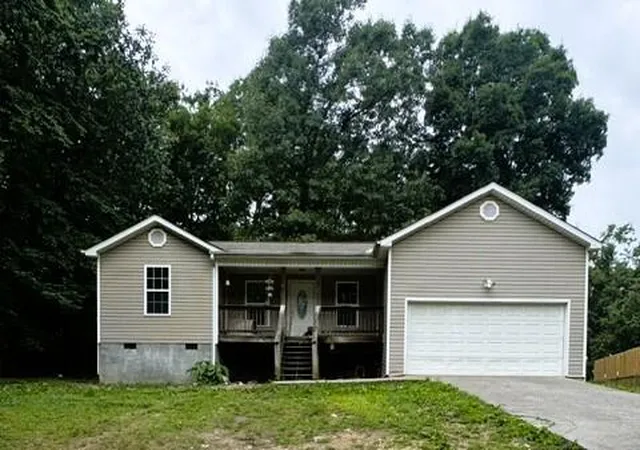 Homes for sale in Cohutta, GA | 4061 Village Dr, Cohutta, GA 30710 | MLS# 1535752