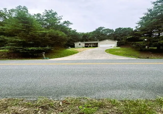 Homes for sale in Cohutta, GA | 4061 Village Dr, Cohutta, GA 30710 | MLS# 1535752