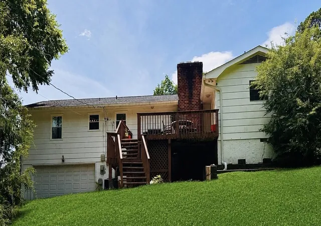 Photo 4 of Single family home for sale at 4818 Hillsdale Cir, Chattanooga, TN 37416 | MLS# 1535885 | Listing updated on 2026-06-01