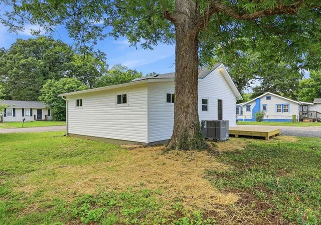 Homes for sale in Chattanooga, TN | 2636 N Orchard Knob Ave, Chattanooga, TN 37406 | MLS# 1535769