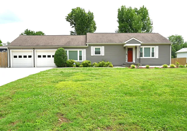 Photo 1 of Single family home for sale at 1036 Wynnwood Rd, Chattanooga, TN 37412 | MLS# 1536230 | Listing updated on 2026-09-11