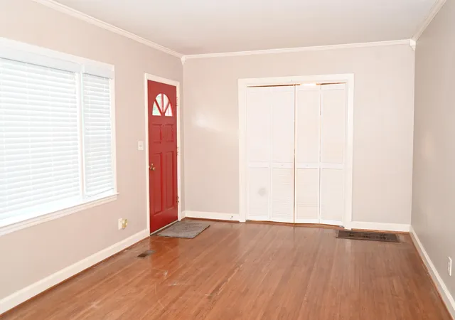 Photo 4 of Single family home for sale at 1036 Wynnwood Rd, Chattanooga, TN 37412 | MLS# 1536230 | Listing updated on 2026-09-11