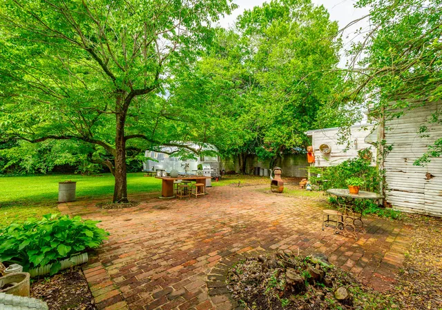 Photo 3 of Single family home for sale at 215 Gordon St, Chickamauga, GA 30707 | MLS# 1535940 | Listing updated on 2026-09-10