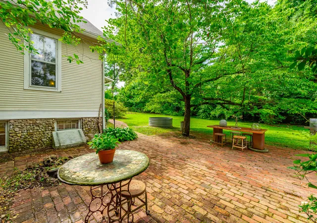 Photo 4 of Single family home for sale at 215 Gordon St, Chickamauga, GA 30707 | MLS# 1535940 | Listing updated on 2026-09-10