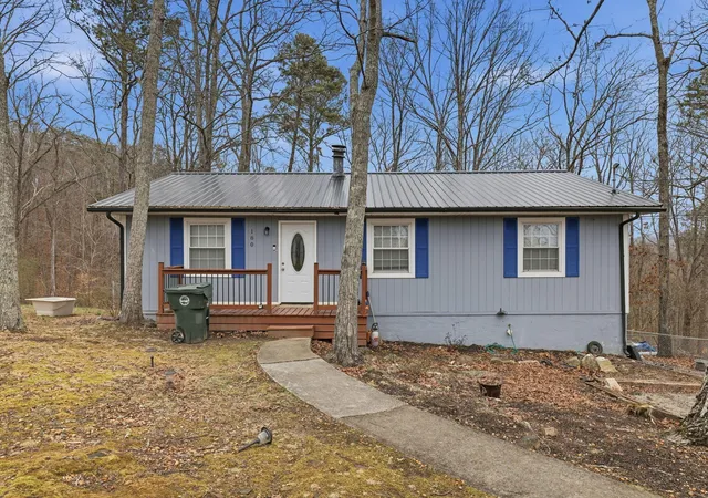 Homes for sale in Ringgold, GA | 180 Creeks Bend Dr, Ringgold, GA 30736 | MLS# 1535862