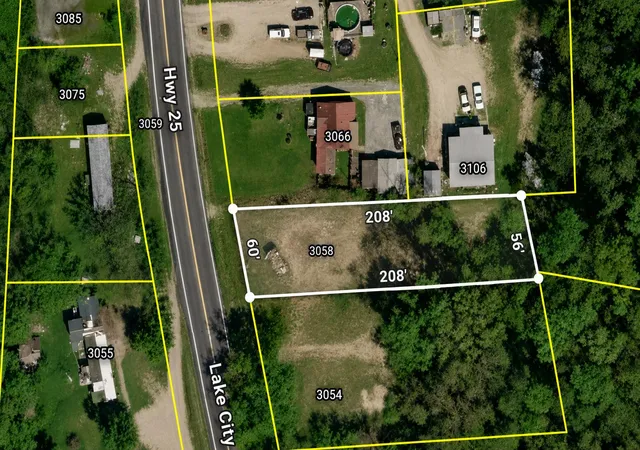 Homes for sale in Rocky Top, TN | 3058 Lake City Hwy, Rocky Top, TN 37769 | MLS# 1536185