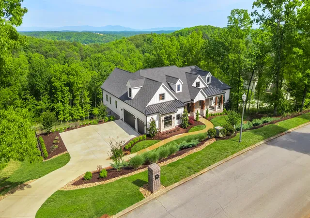 Homes for sale in Ooltewah, TN | 2214 Horizons View Dr, Ooltewah, TN 37363 | MLS# 1536225