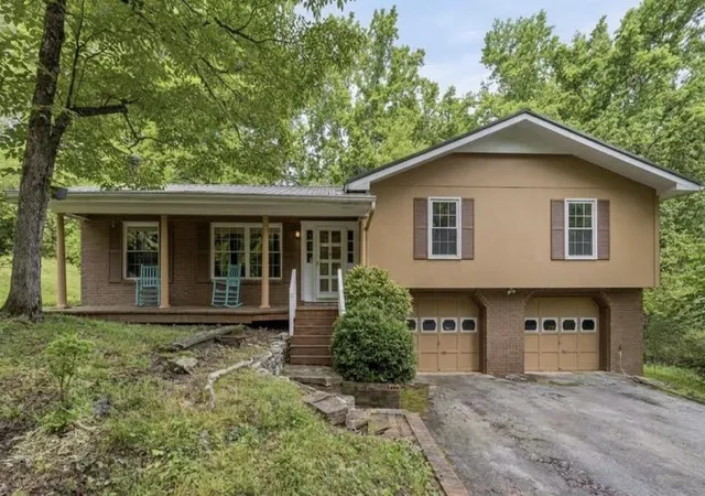 Homes for sale in Ringgold, GA | 213 Maple Wy, Ringgold, GA 30736 | MLS# 1536633