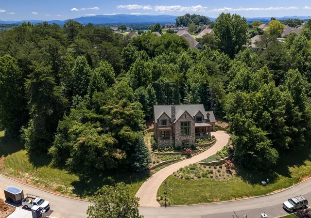 3rd image of 646 Sandpiper Dr, Vonore, TN 37885 | MLS# 1535930