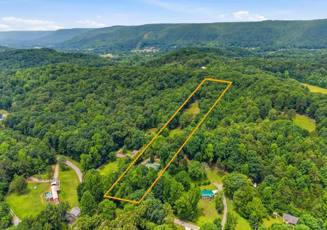 Homes for sale in Soddy Daisy, TN | 10675 Lovell Rd, Soddy Daisy, TN 37379 | MLS# 1535913